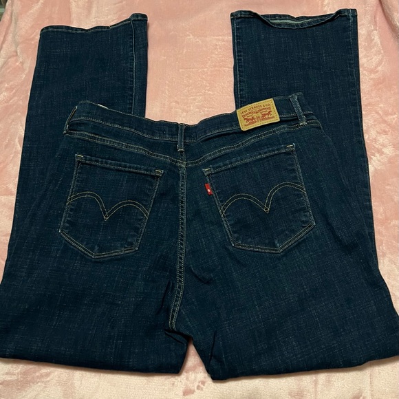 Levi's Size 14 Bootcut Dark Wash Jeans Like New! - Picture 8 of 8